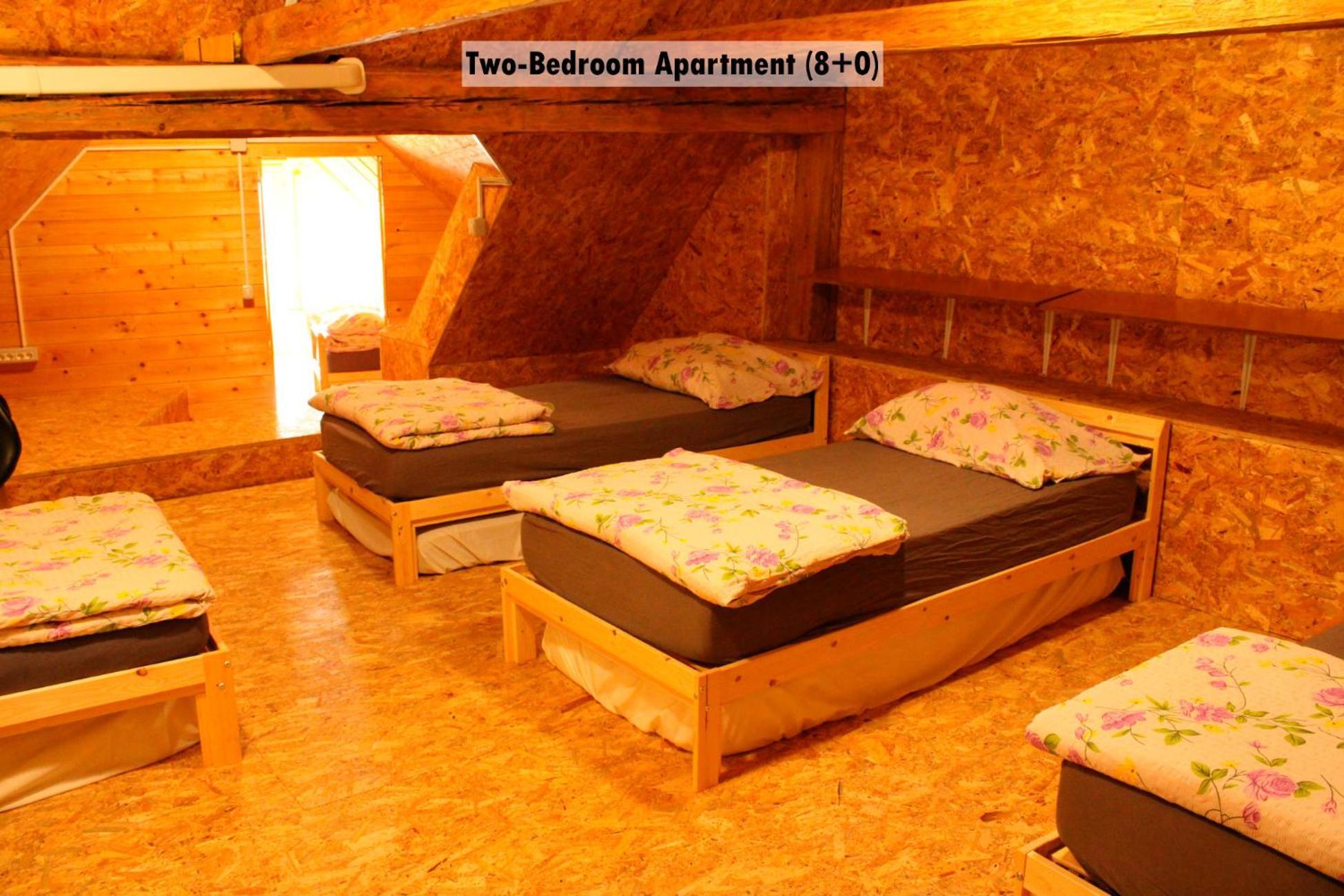 Apartments Farm House Uric เยเซนิตเซ ภายนอก รูปภาพ