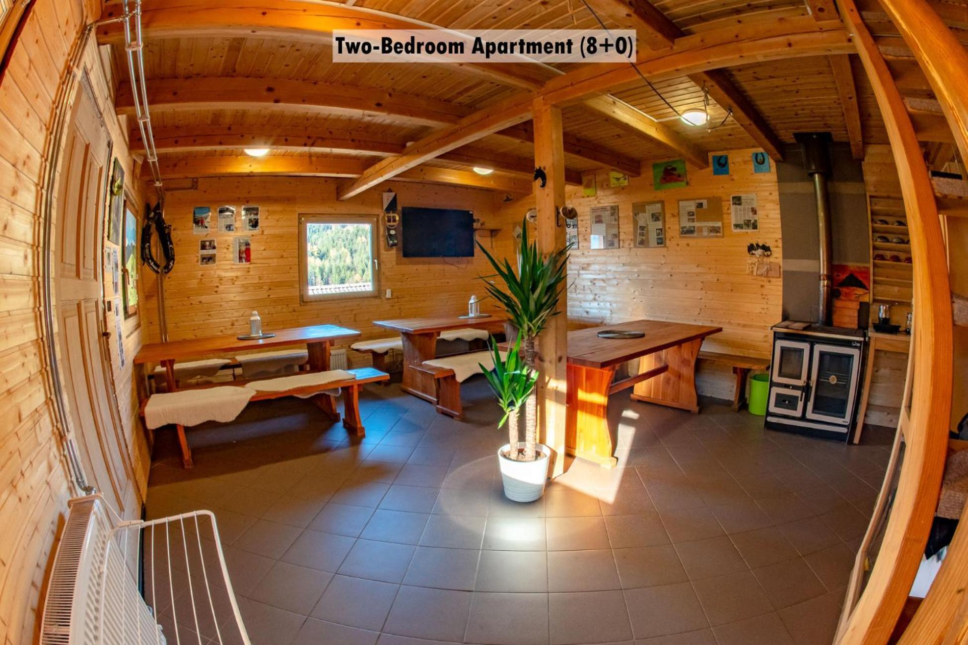 Apartments Farm House Uric เยเซนิตเซ ภายนอก รูปภาพ