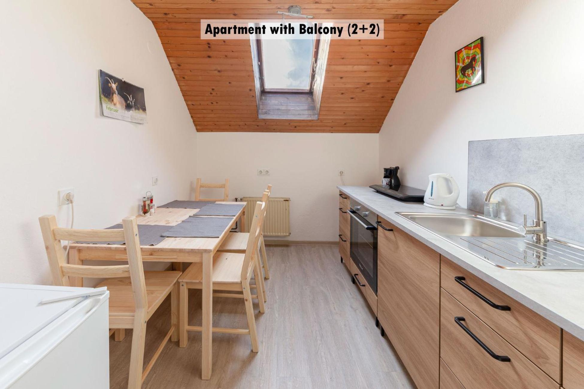Apartments Farm House Uric เยเซนิตเซ ภายนอก รูปภาพ